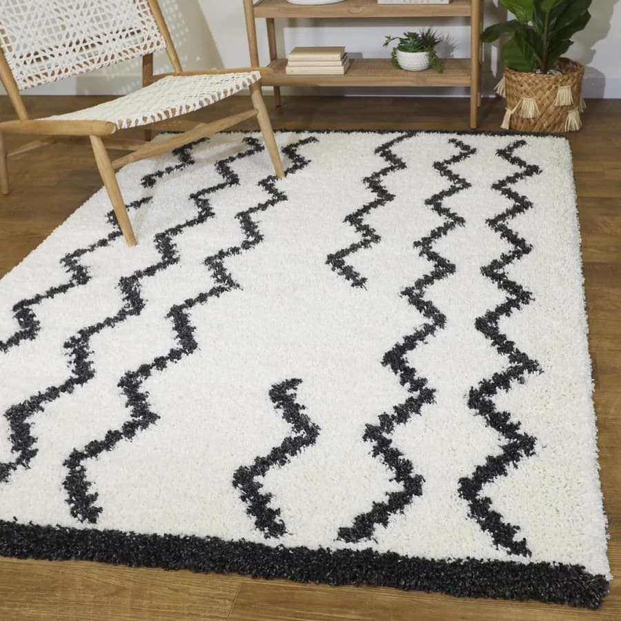 Hamilton Chevron Shaggy Rug