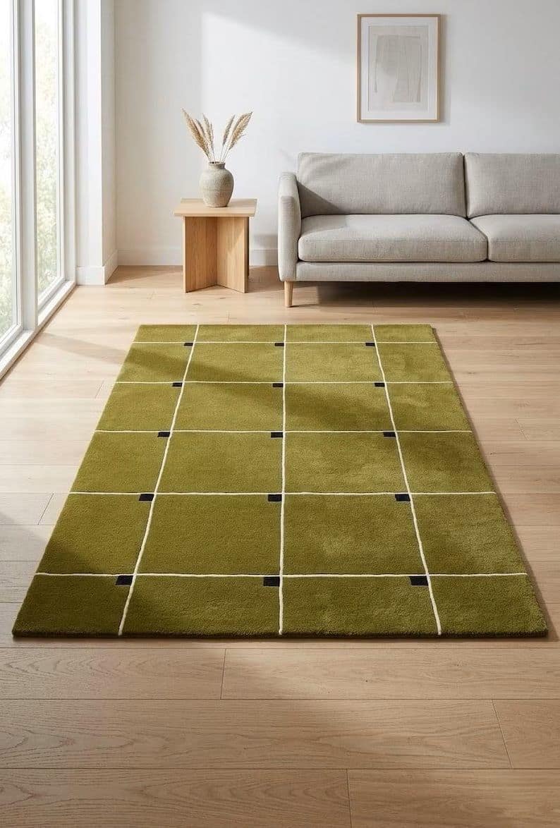 Grid Pattern Green Tufted Rug